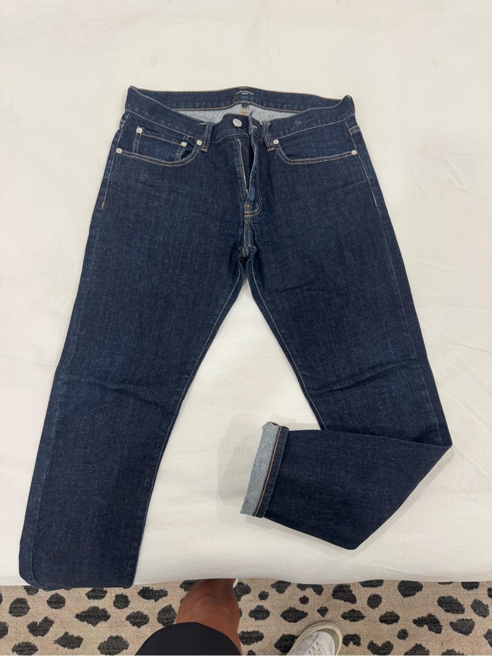 Club Monaco Slim Men’s Jeans in Dark Indigo